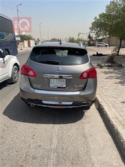 نيسان روج